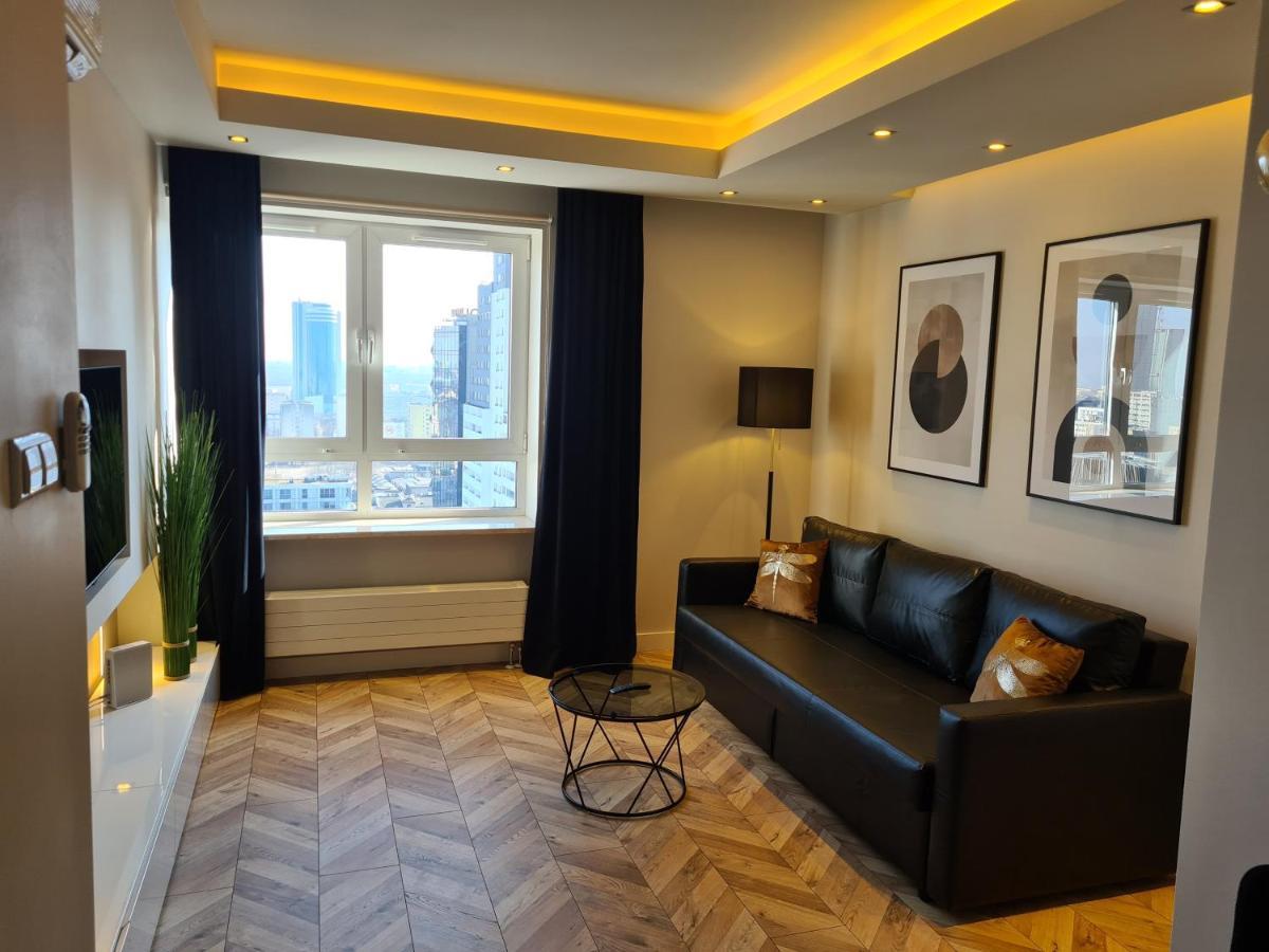Platinum Towers Apartment With Parking By Renters Prestige Warszawa Zewnętrze zdjęcie